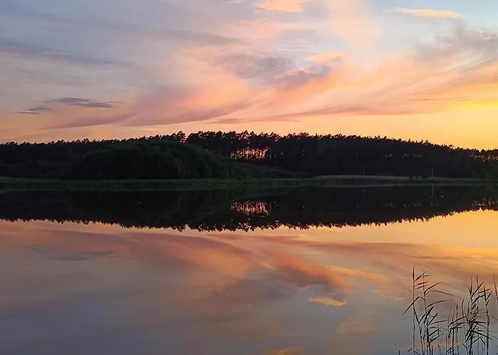 Nad Jeziorem W Borach Tucholskich Сasa de vacaciones